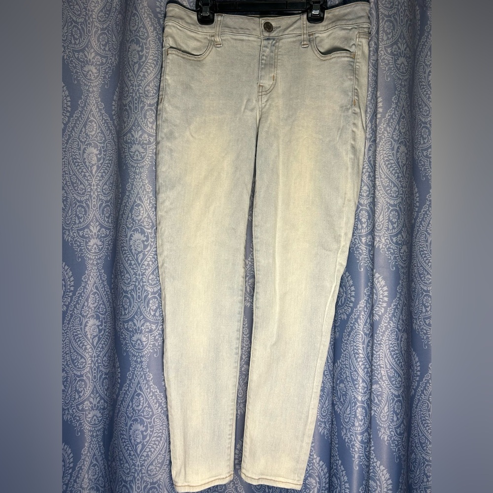 American Eagle Low-Rise Skinny Jeans | Super Stretch X | Size 8 Short